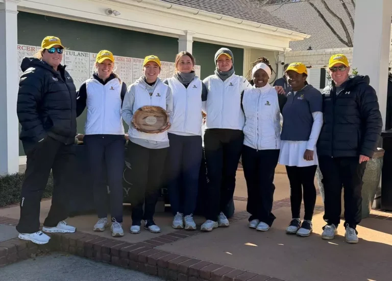 Elon leads UNCG by one stroke in Puerto Rico